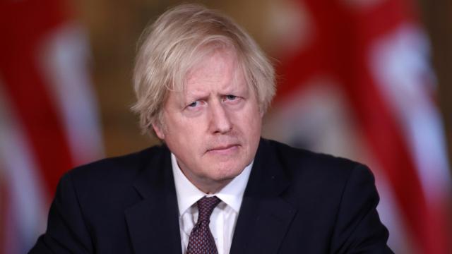 İngilterede muhalefet Johnsonın istifasını istedi