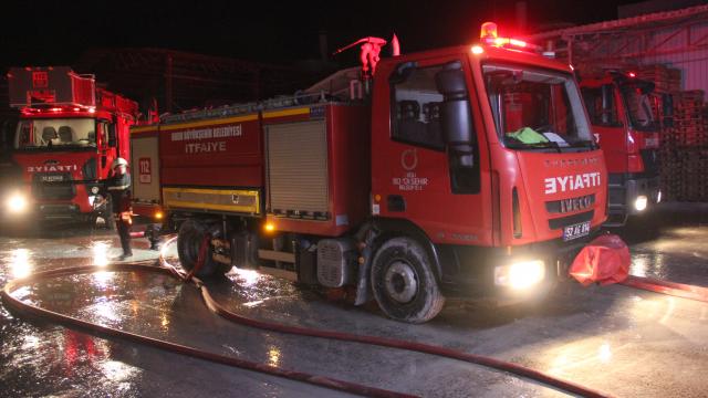 Tekirdağ'da evde çıkan yangında 1 kişi hayatını kaybetti
