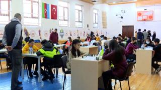 Bakü Türk Anadolu Lisesi'nde karne ve ödül heyecanı