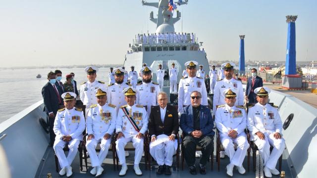 Pakistan donanmasına Çin'in ihraç ettiği en büyük savaş gemisi katıldı
