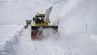 Yoğun kar nedeniyle 5 bin 683 yol ulaşıma kapandı