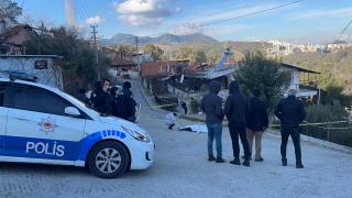 İzmir'de darbedilen kişinin ölümüne ilişkin 2 şüpheli gözaltına alındı