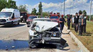 Amasya'da traktör ile otomobilin çarpıştığı kazada 4 kişi yaralandı