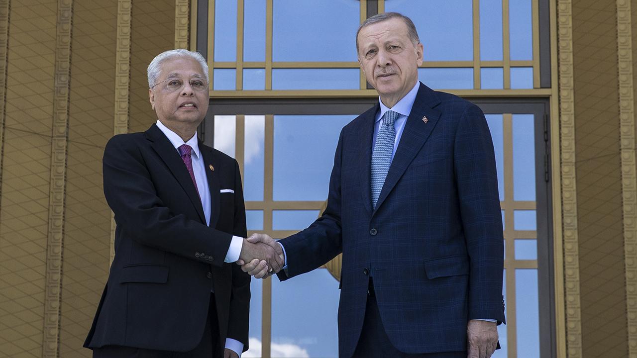 Cumhurbaşkanı Erdoğan, Malezya Başbakanı'nı kabul etti