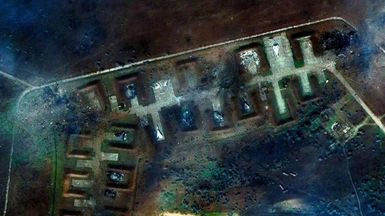Kırım'daki Rus üssündeki hasar uydu fotoğraflarında