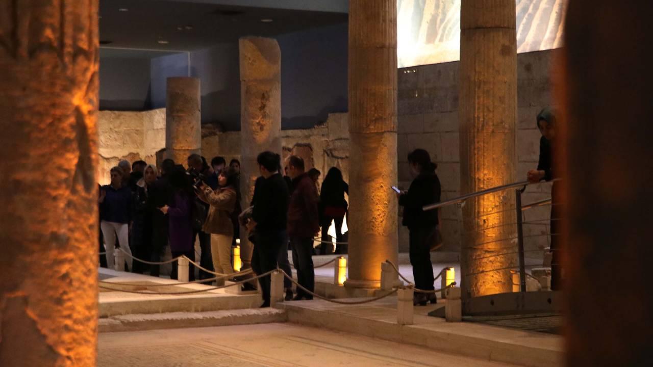 Zeugma Mozaik Müzesi&#039;ni 424 bin kişi ziyaret etti