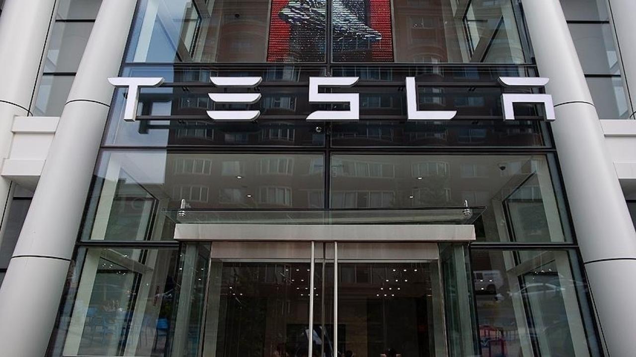 Tesla, Almanya&#039;daki giga fabrikasında çalışan 400 kişiyi işten çıkarmayı planlıyor