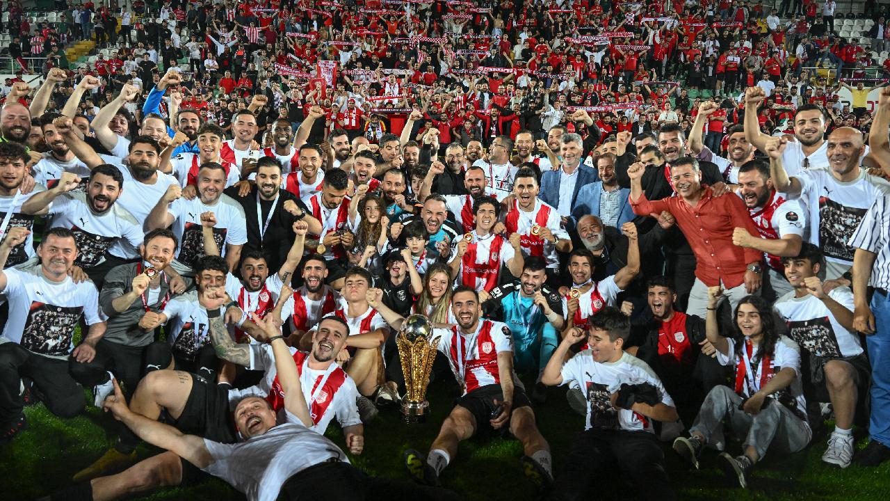 Pendikspor Süper Lig’e yükselen son takım oldu