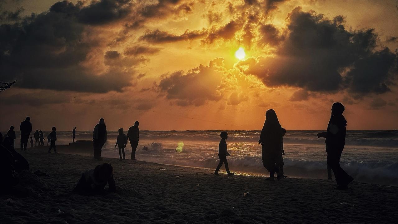 Gazze&#039;nin güneşi batarken...