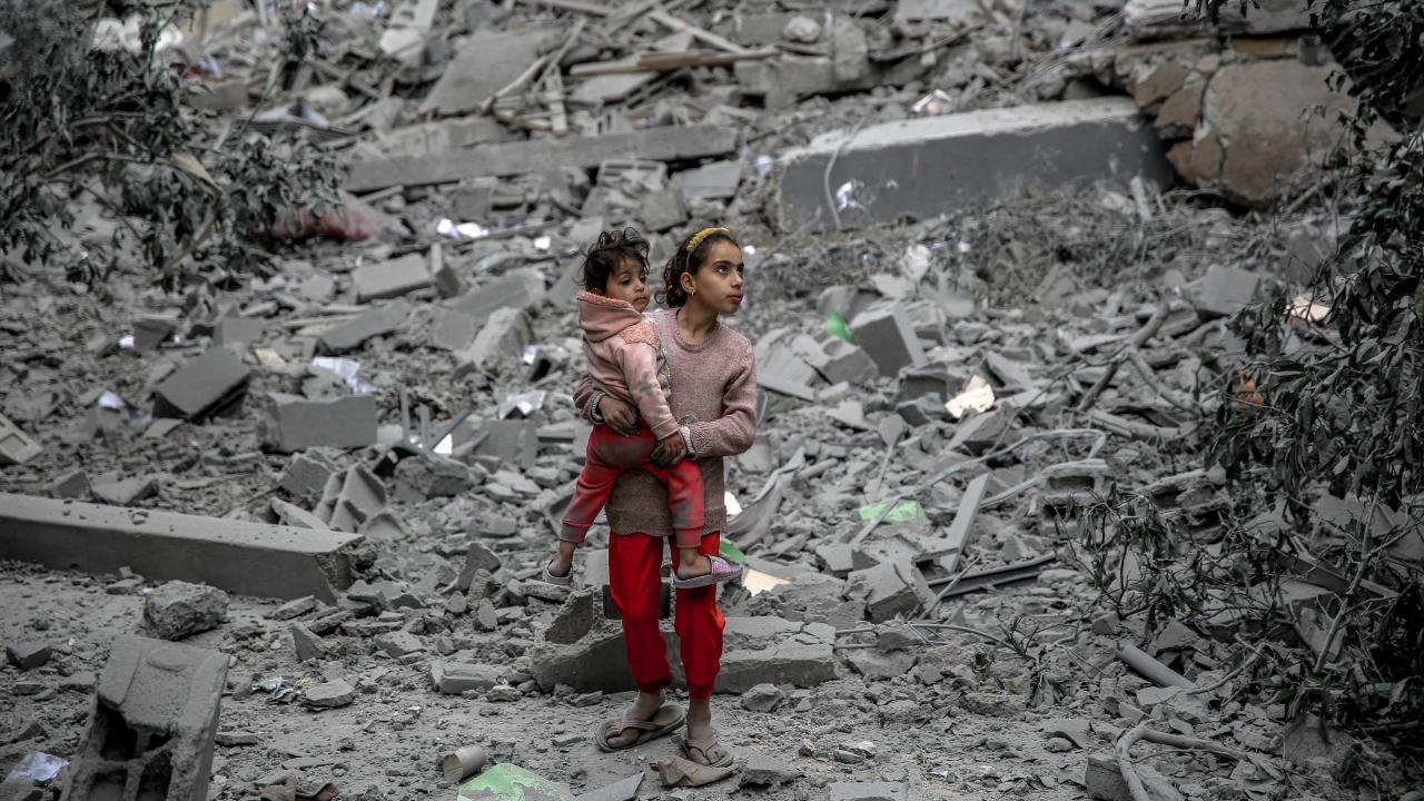 İngiliz doktor: Gazze&#039;deki çocukların yaşadığı trajedi tarif edilemez