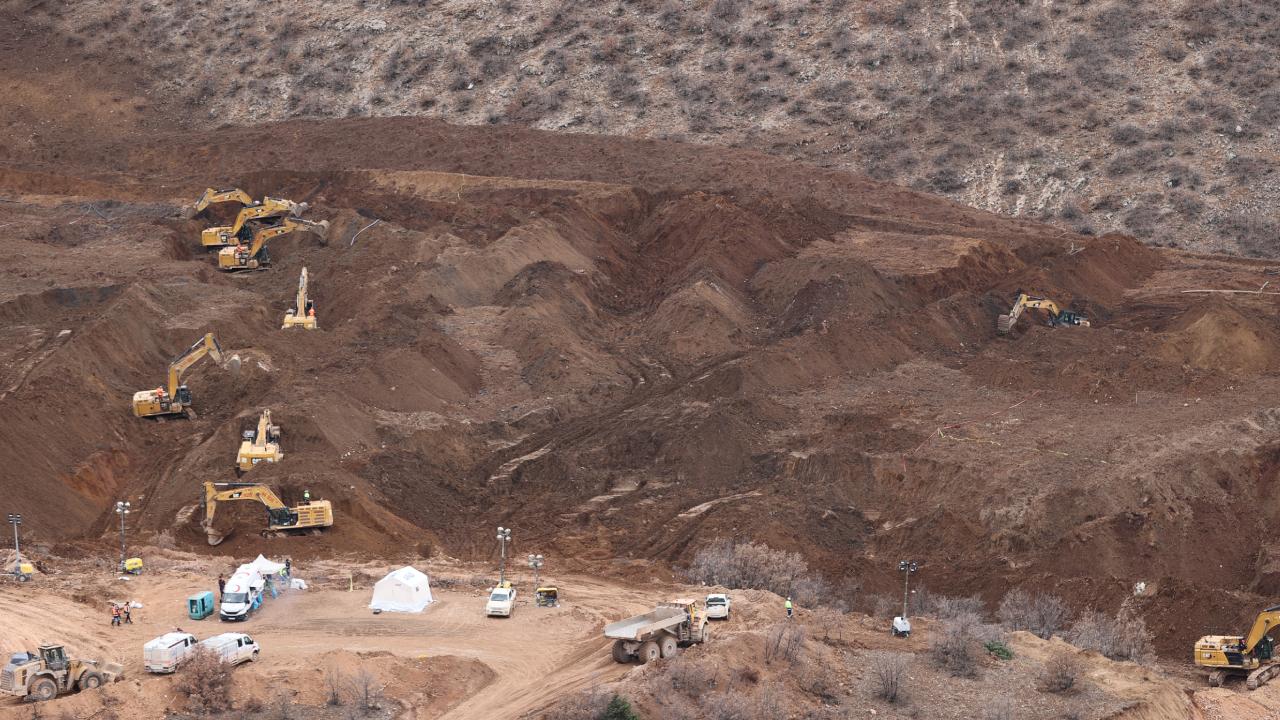Erzincan&#039;daki madende 1 işçinin daha cansız bedenine ulaşıldı