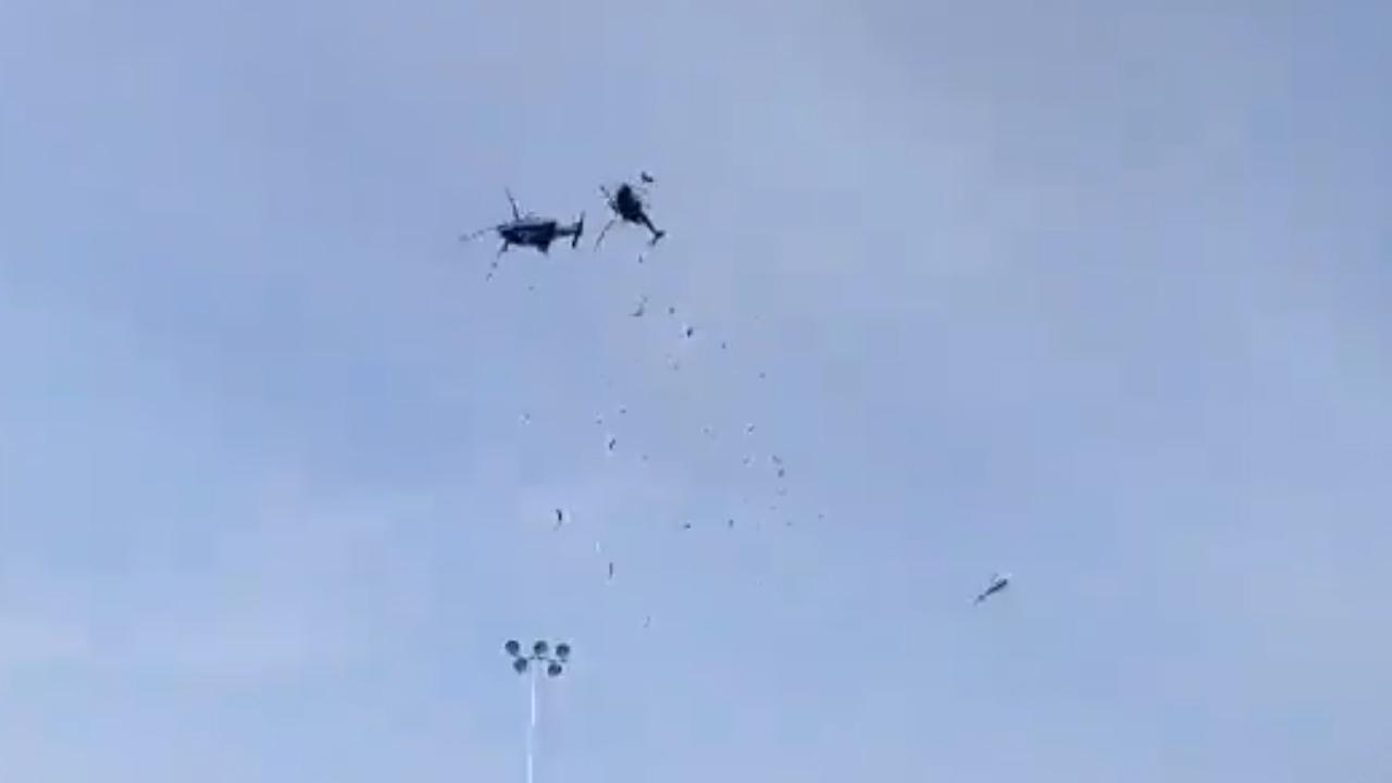 İki helikopter havada çarpıştı