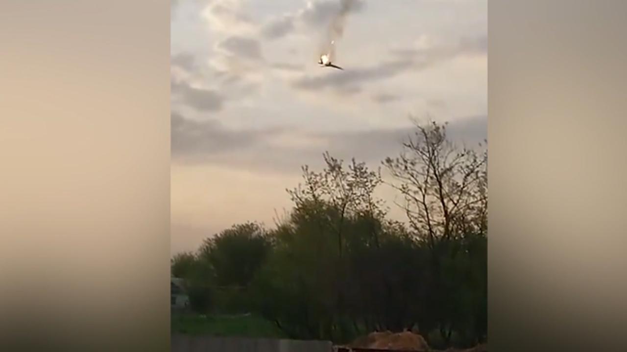 Rusya&#039;da bombardıman uçağı düştü