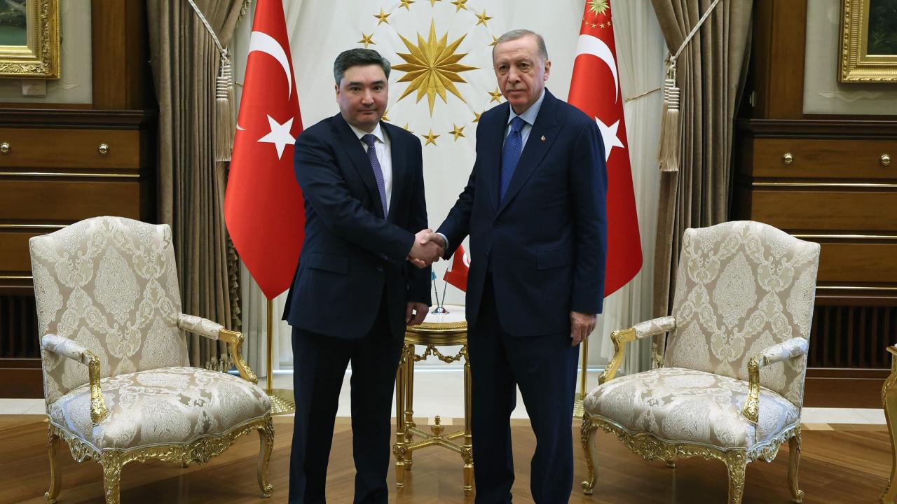 Cumhurbaşkanı Erdoğan, Kazakistan Başbakanı&#039;nı kabul etti