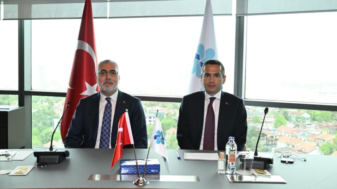 Çalışma ve Sosyal Güvenlik Bakanı Işıkhan, TİSK&#039;i ziyaret etti