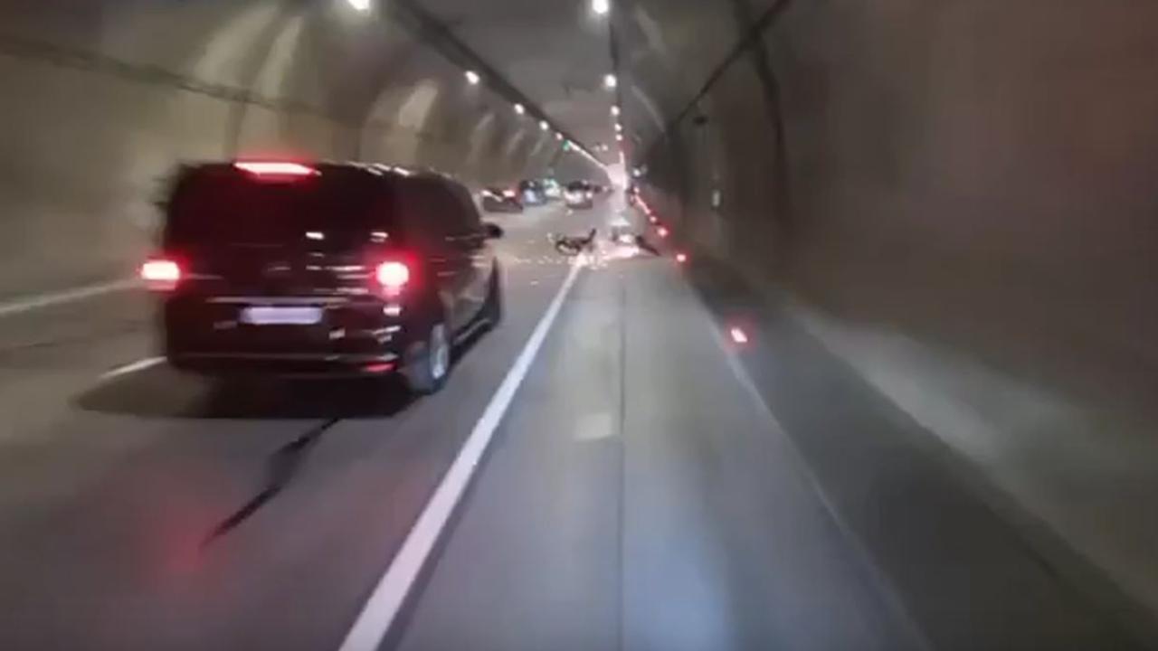 Dolmabahçe Tüneli&#039;nde makas kazası kamerada