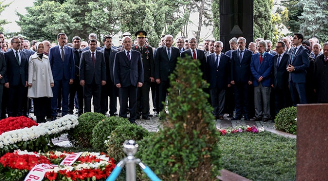 8. Cumhurbaşkanı Turgut Özalın 25. ölüm yıl dönümü