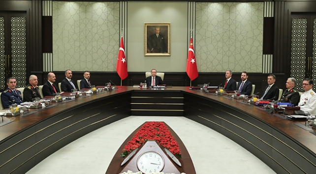 Terfi alan iki komutanın rütbelerini Cumhurbaşkanı Erdoğan takacak