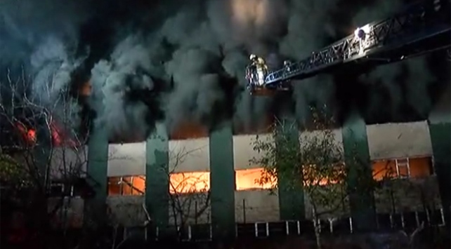 İstanbulda fabrika yangını
