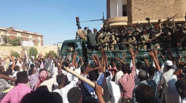 Sudanda ekonomik sıkıntıların protesto edildiği gösteriler yayılıyor